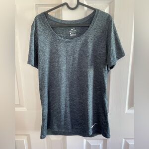 Nike dry-fit Women’s L workout shirt